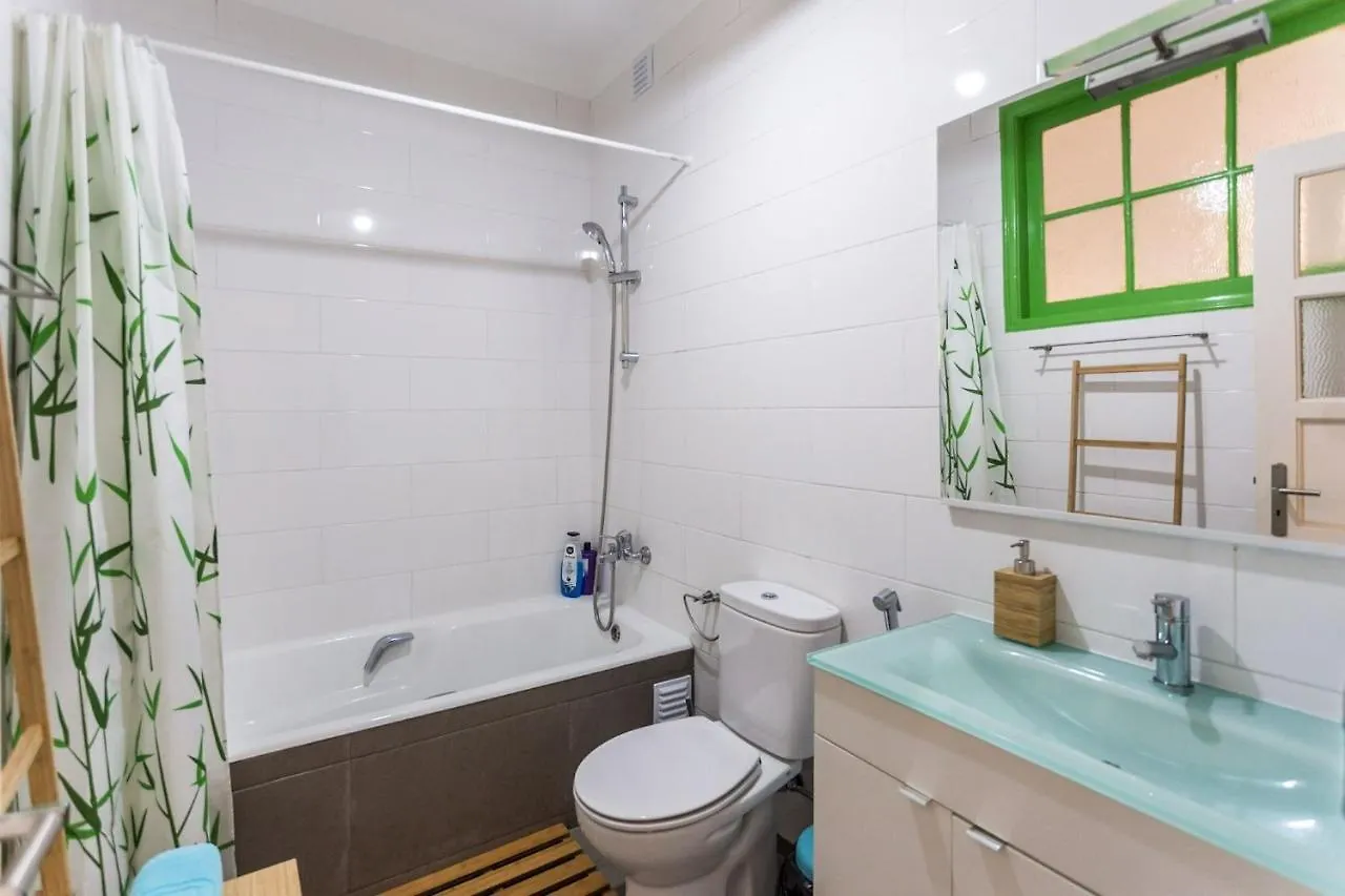 Be Local - Flat With 1 Bedroom And Terrace In Moscavide - Lissabon