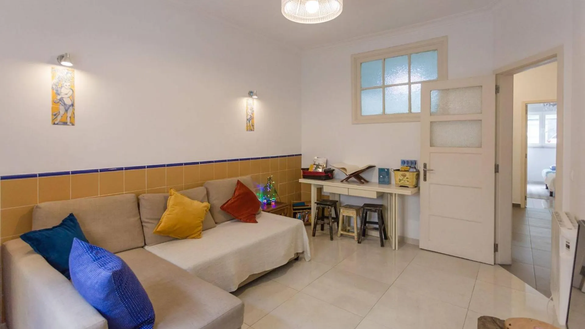 Be Local - Flat With 1 Bedroom And Terrace In Moscavide - Lissabon